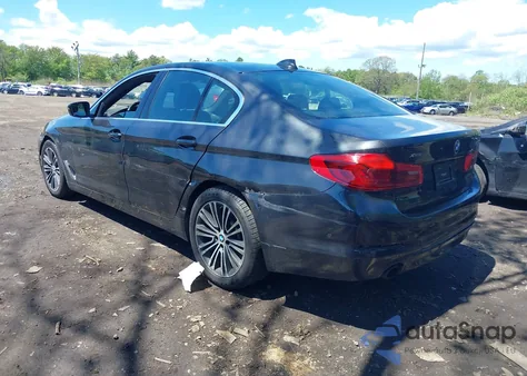 2019 BMW 530I xDrive z USA, uszkodzony, nr VIN WBAJA7C58KG909998
